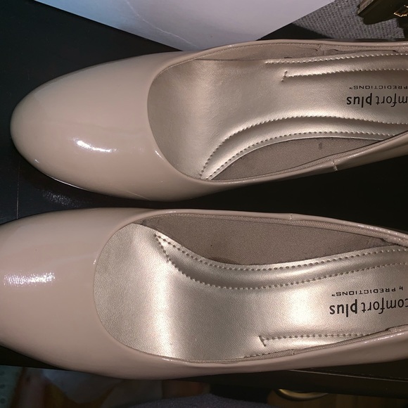 heels 👠 - Picture 4 of 5